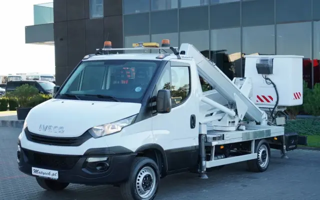 IVECO DAILY 35-120 / ZWYŻKA / PODNOŚNIK KOSZOWY  20 METRÓW / 4 PODPORY / MANUAL / 2017 