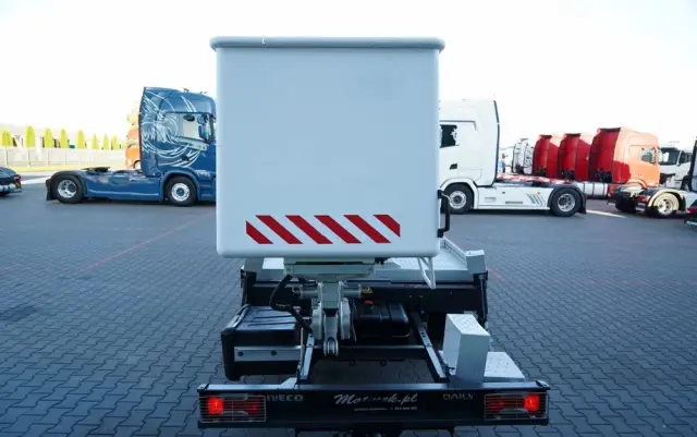 IVECO DAILY 35-120 / ZWYŻKA / PODNOŚNIK KOSZOWY  20 METRÓW / 4 PODPORY / MANUAL / 2017 