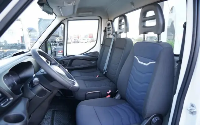 IVECO DAILY 35-120 / ZWYŻKA / PODNOŚNIK KOSZOWY  20 METRÓW / 4 PODPORY / MANUAL / 2017 
