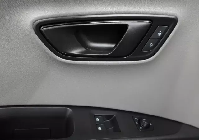 SEAT Leon 1.6 TDI DPF E-Ecomotive Reference