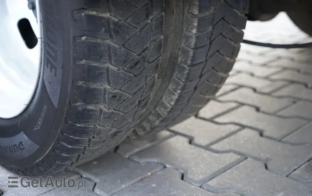 IVECO DAILY 35-130 / CHŁODNIA / AGREGAT CARRIER PULSOR 400 / - 