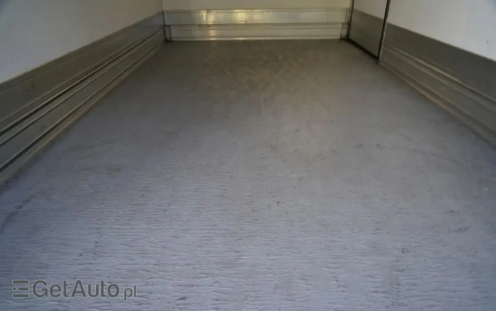 IVECO DAILY 35-130 / CHŁODNIA / AGREGAT CARRIER PULSOR 400 / - 