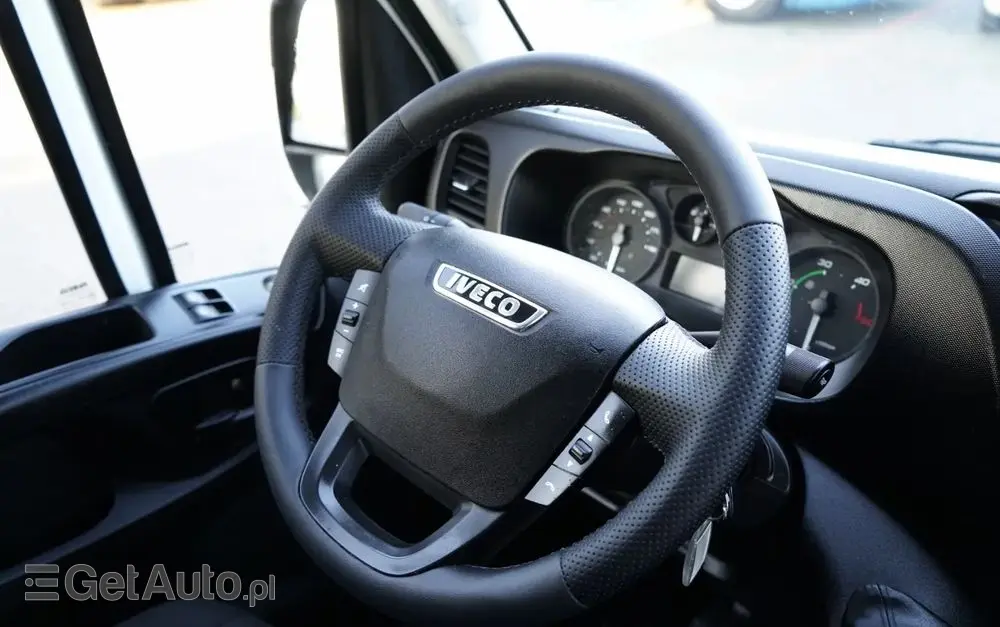 IVECO DAILY 35-130 / CHŁODNIA / AGREGAT CARRIER PULSOR 400 / - 