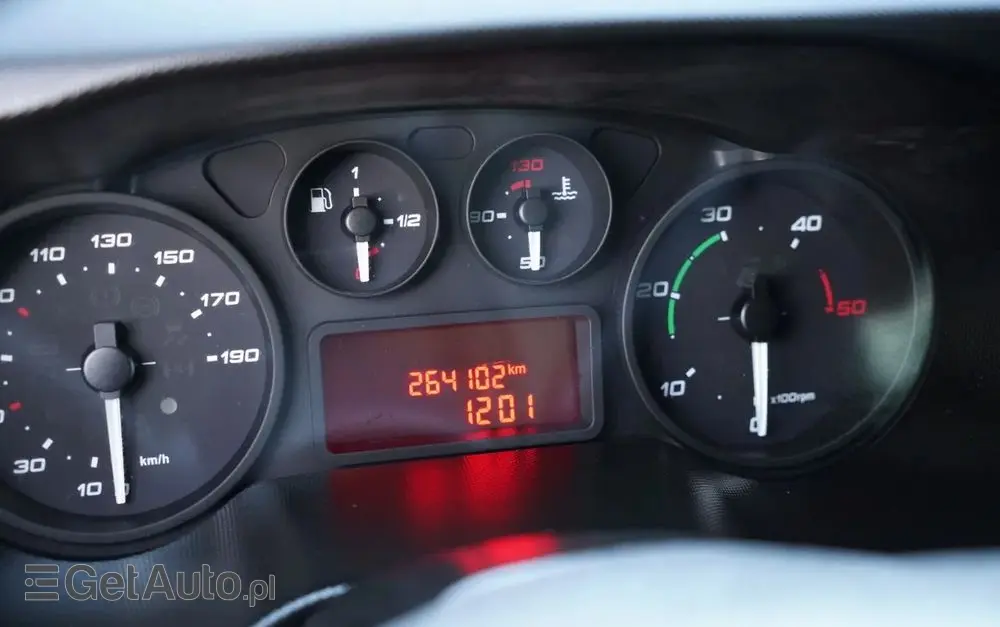 IVECO DAILY 35-130 / CHŁODNIA / AGREGAT CARRIER PULSOR 400 / - 