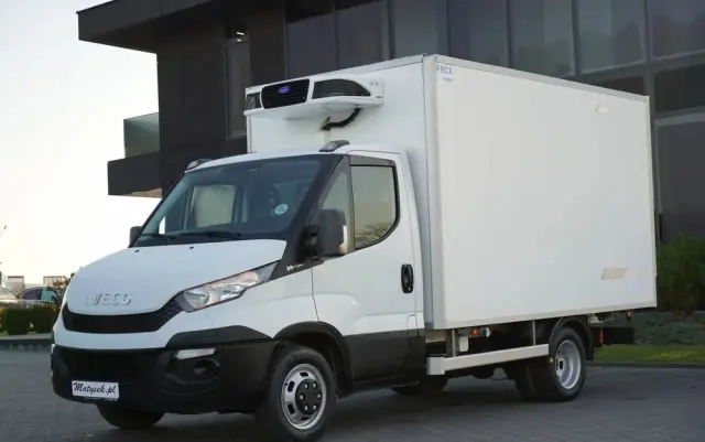 IVECO DAILY 35-130 / CHŁODNIA / AGREGAT CARRIER PULSOR 400 / - 