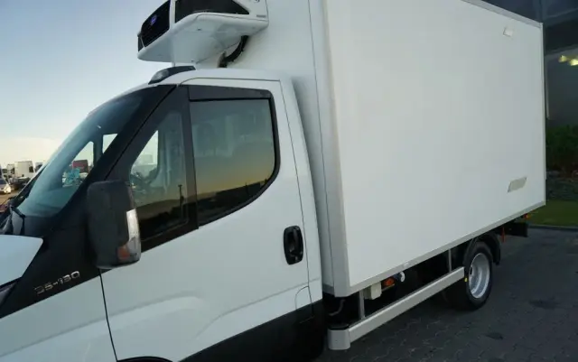 IVECO DAILY 35-130 / CHŁODNIA / AGREGAT CARRIER PULSOR 400 / - 