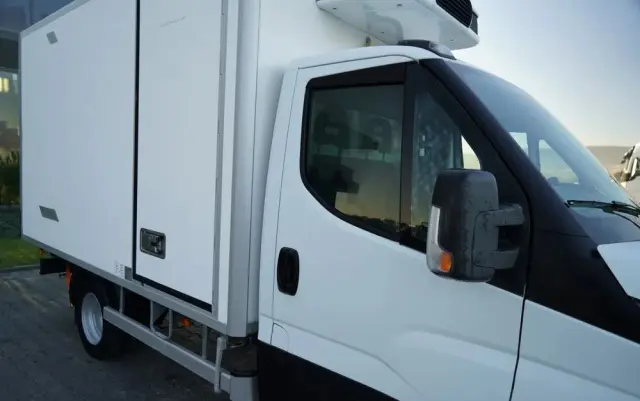 IVECO DAILY 35-130 / CHŁODNIA / AGREGAT CARRIER PULSOR 400 / - 