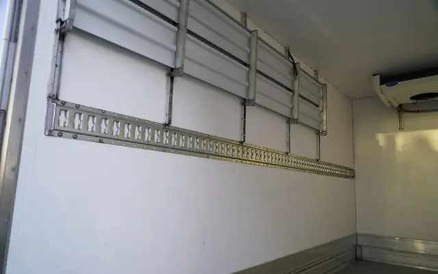 IVECO DAILY 35-130 / CHŁODNIA / AGREGAT CARRIER PULSOR 400 / - 