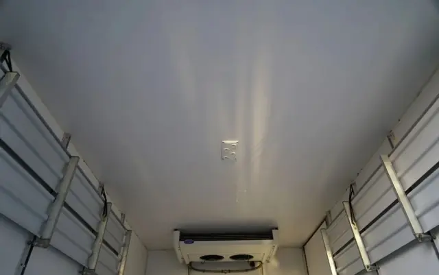 IVECO DAILY 35-130 / CHŁODNIA / AGREGAT CARRIER PULSOR 400 / - 