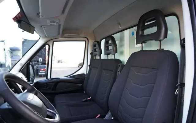 IVECO DAILY 35-130 / CHŁODNIA / AGREGAT CARRIER PULSOR 400 / - 