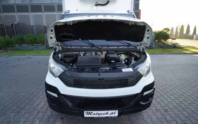 IVECO DAILY 35-130 / CHŁODNIA / AGREGAT CARRIER PULSOR 400 / - 