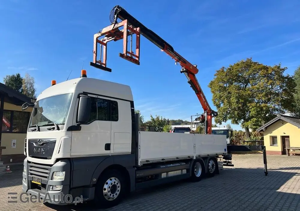 MAN 26.460 TGX skrzyniowy z HDS ATLAS 165.2, 518 t.km. 