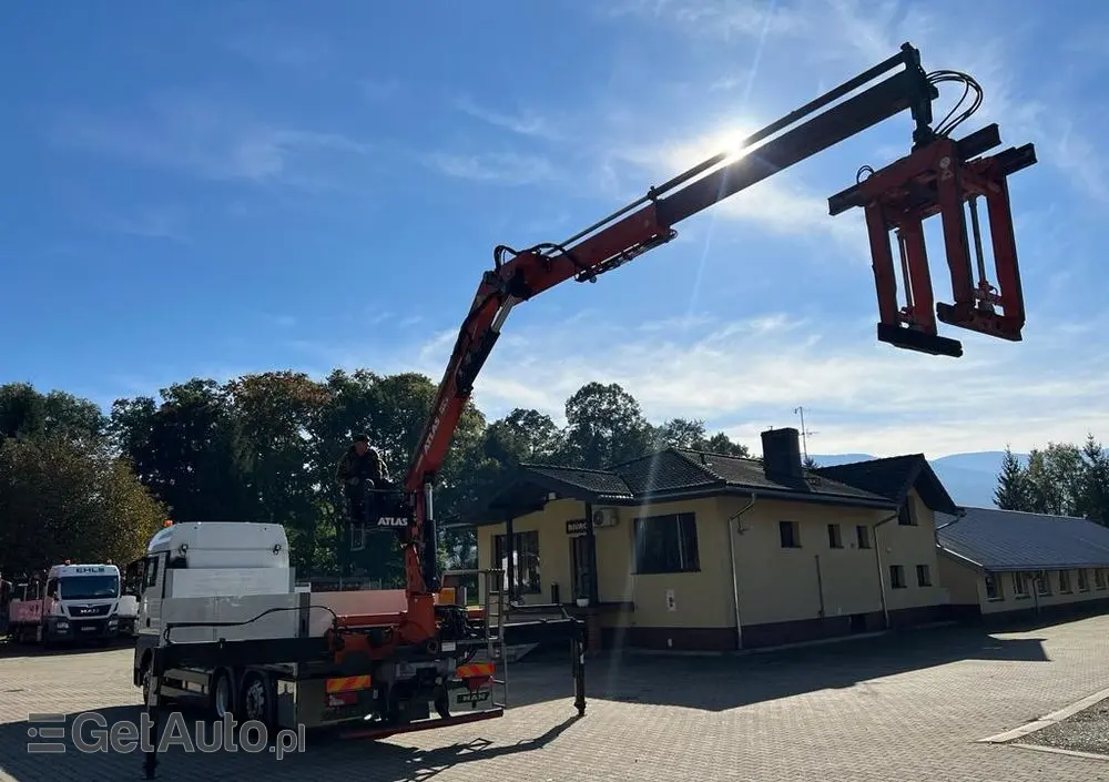 MAN 26.460 TGX skrzyniowy z HDS ATLAS 165.2, 518 t.km. 