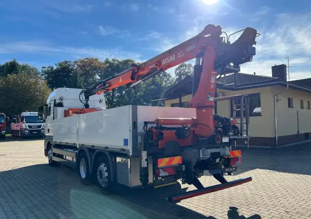 MAN 26.460 TGX skrzyniowy z HDS ATLAS 165.2, 518 t.km. 