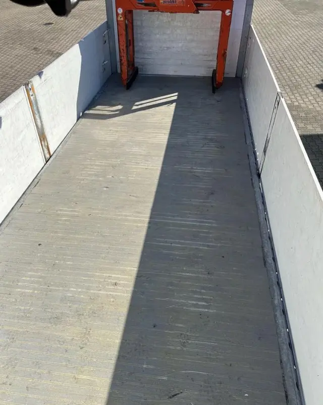 MAN 26.460 TGX skrzyniowy z HDS ATLAS 165.2, 518 t.km. 