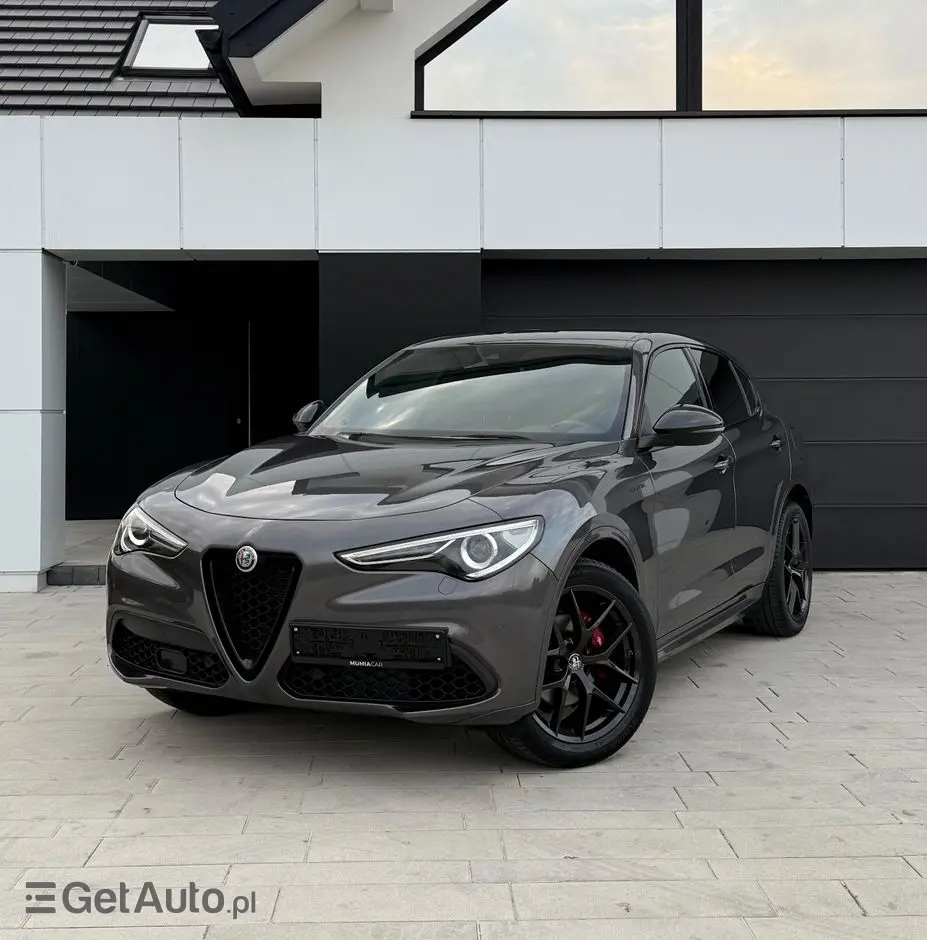ALFA ROMEO Stelvio 2.0 Turbo 16V AT8-Q4 Veloce