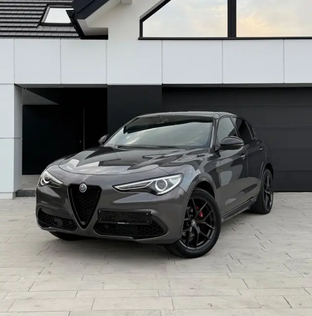 ALFA ROMEO Stelvio 2.0 Turbo 16V AT8-Q4 Veloce