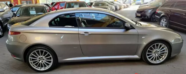 ALFA ROMEO GT 