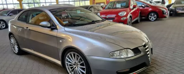 ALFA ROMEO GT 