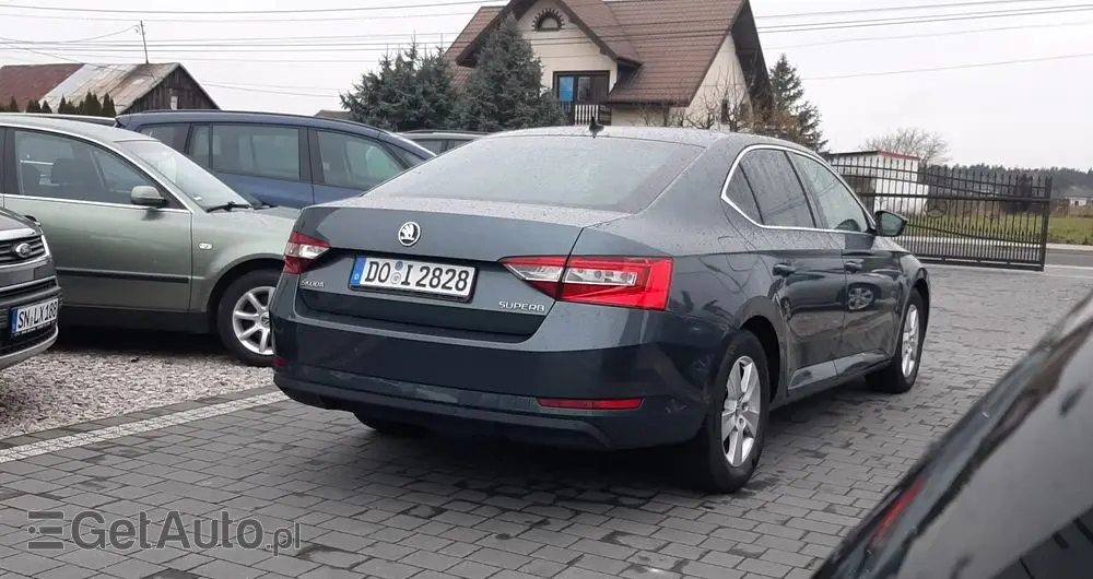 SKODA Superb 1.4 TSI ACT DSG Active
