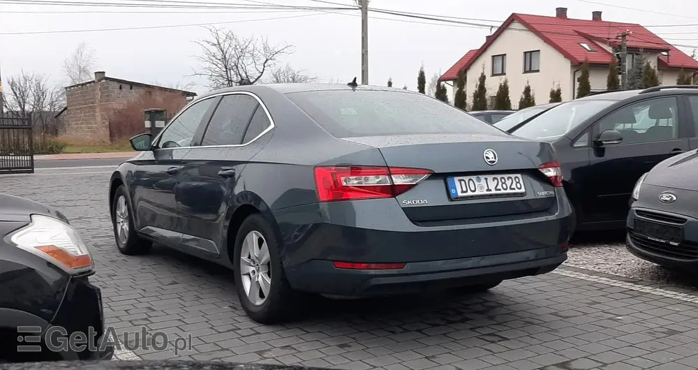 SKODA Superb 1.4 TSI ACT DSG Active