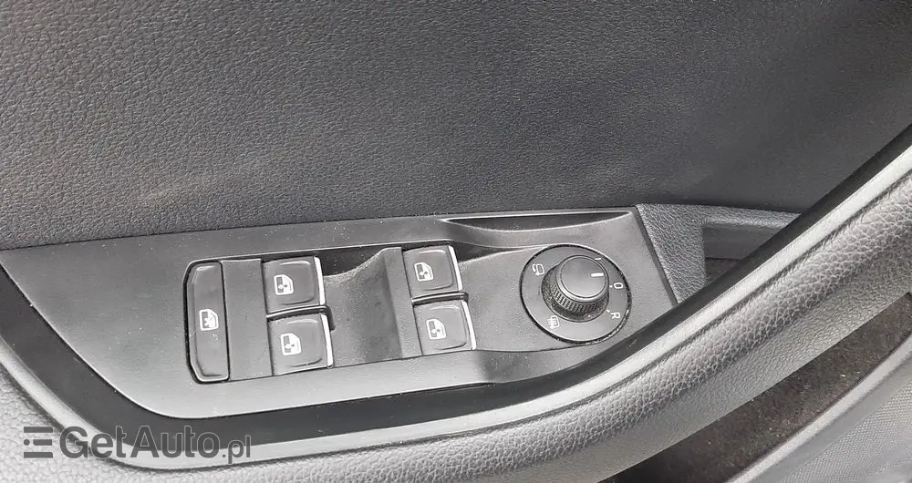 SKODA Superb 1.4 TSI ACT DSG Active