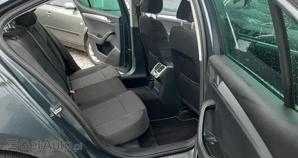 SKODA Superb 1.4 TSI ACT DSG Active