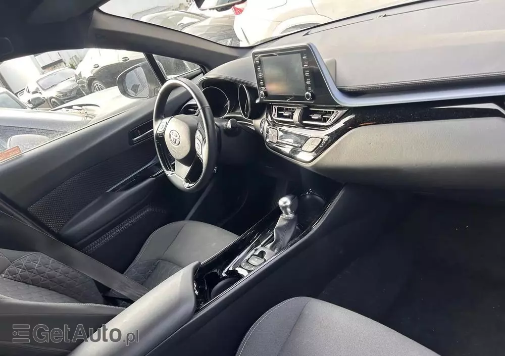 TOYOTA C-HR 2.0 Hybrid Style