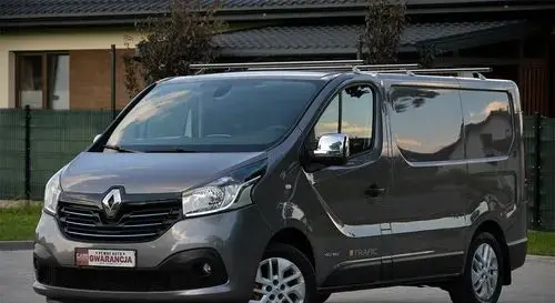 RENAULT Trafic 