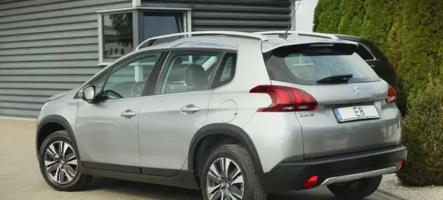 PEUGEOT 2008 