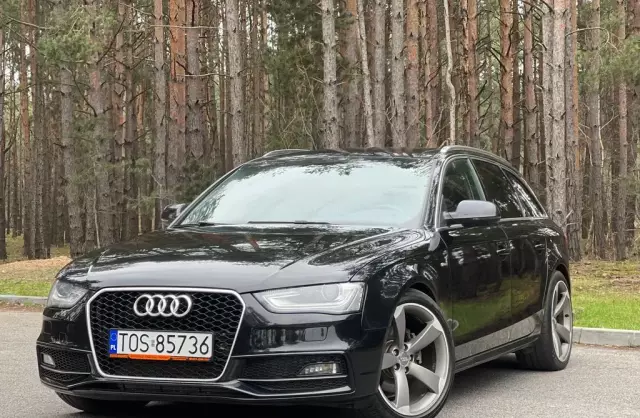 AUDI A4 