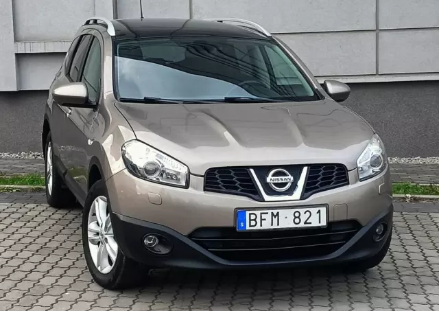 NISSAN Qashqai+2 2.0 Tekna