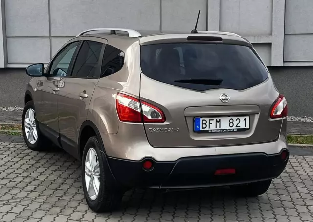 NISSAN Qashqai+2 2.0 Tekna