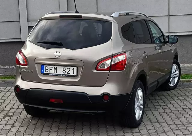NISSAN Qashqai+2 2.0 Tekna