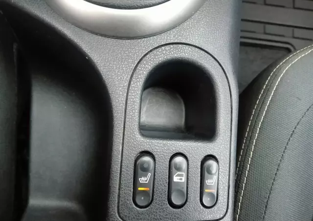 NISSAN Qashqai+2 2.0 Tekna