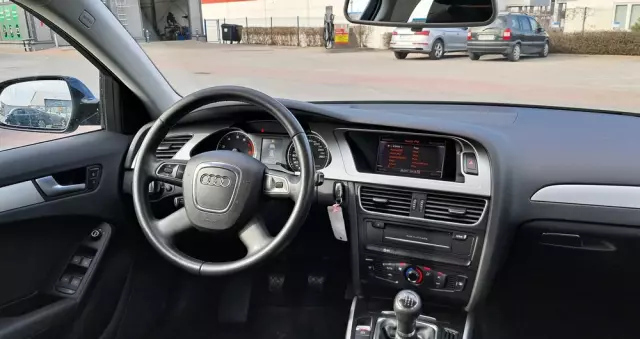 AUDI A4 Avant 1.8 TFSI Attraction
