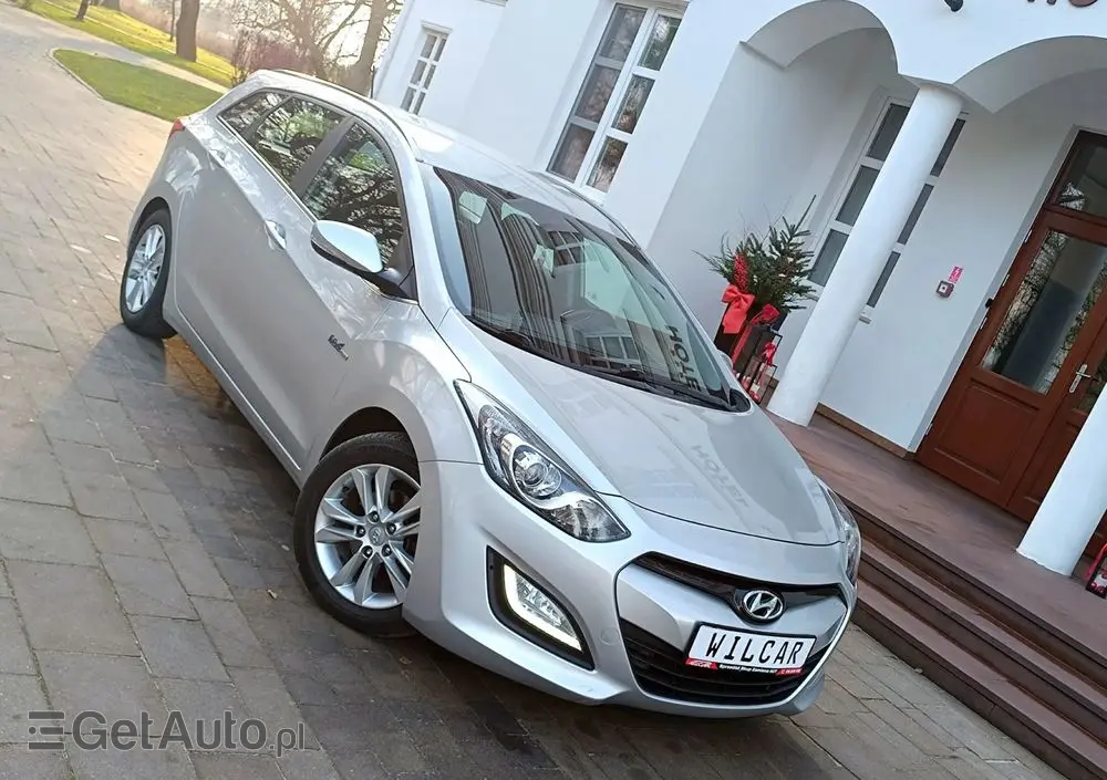HYUNDAI I30 I30cw 1.4 CRDi Trend