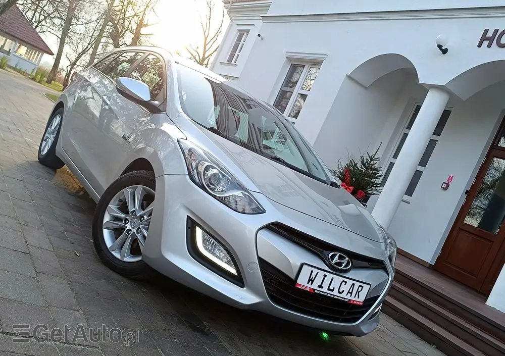 HYUNDAI I30 I30cw 1.4 CRDi Trend