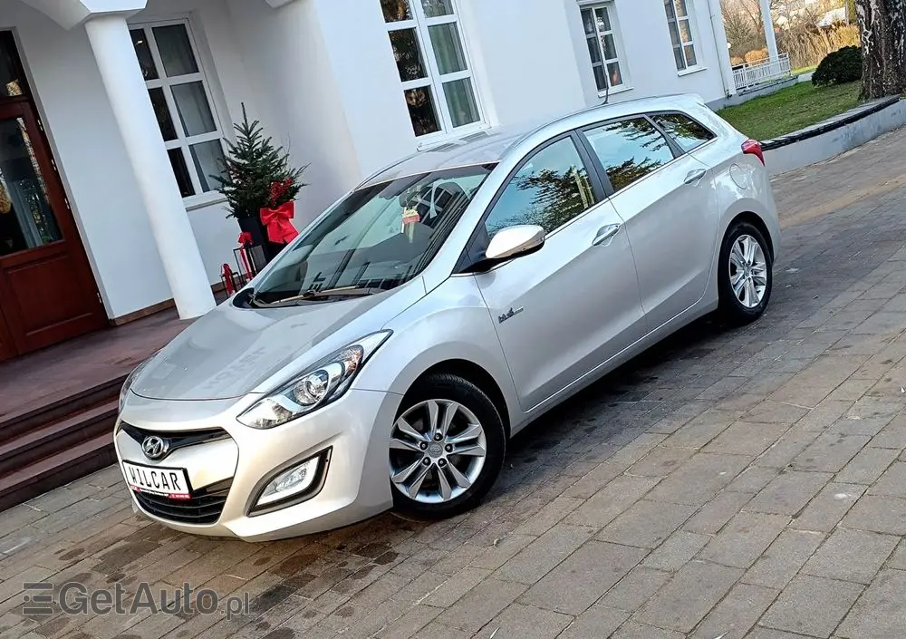 HYUNDAI I30 I30cw 1.4 CRDi Trend