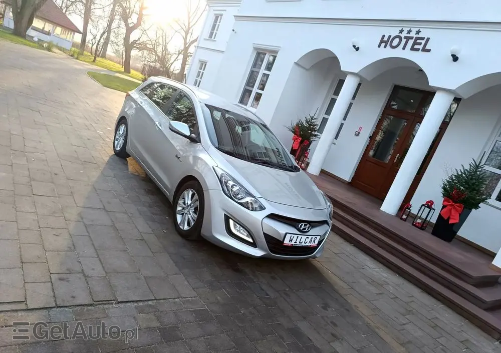 HYUNDAI I30 I30cw 1.4 CRDi Trend