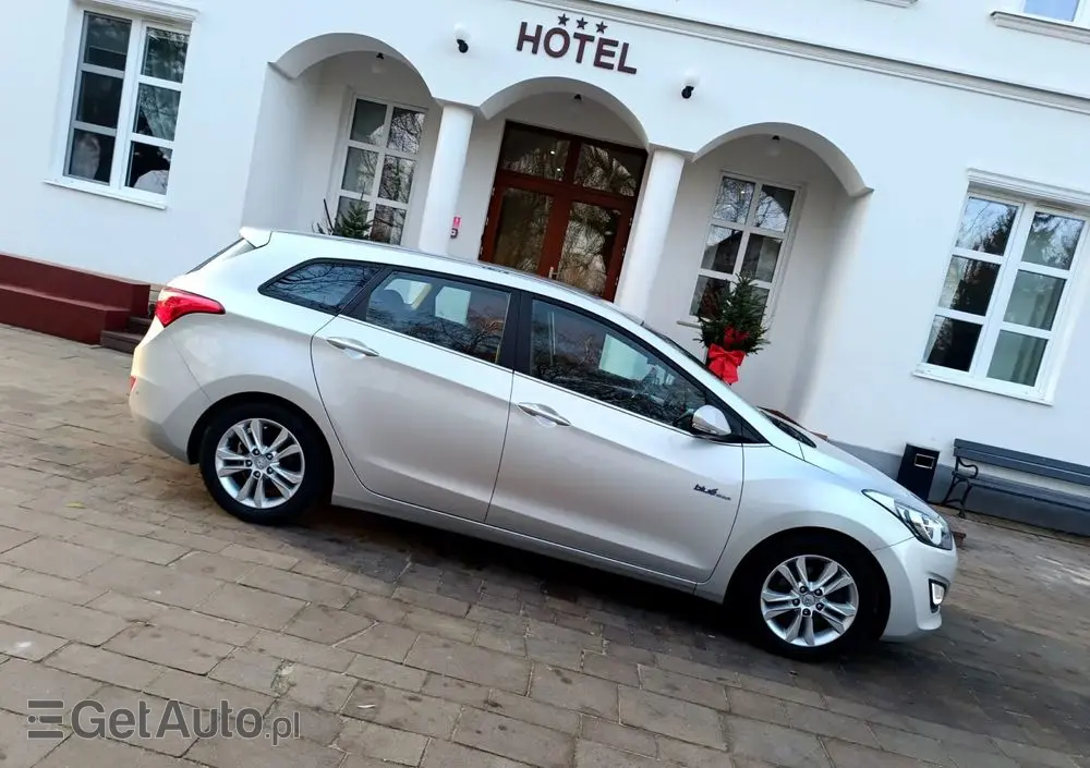 HYUNDAI I30 I30cw 1.4 CRDi Trend