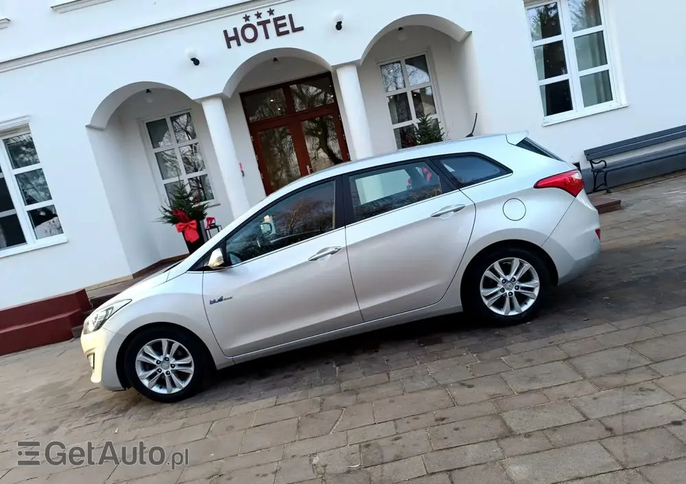 HYUNDAI I30 I30cw 1.4 CRDi Trend