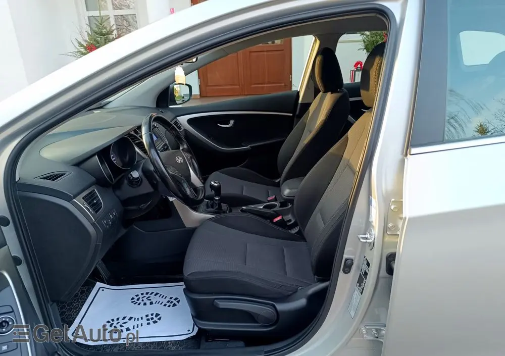 HYUNDAI I30 I30cw 1.4 CRDi Trend