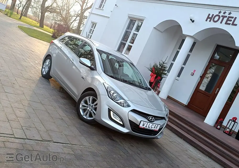 HYUNDAI I30 I30cw 1.4 CRDi Trend