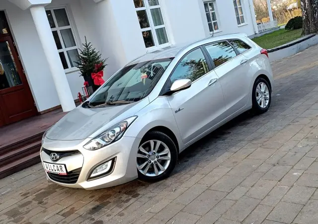 HYUNDAI I30 I30cw 1.4 CRDi Trend