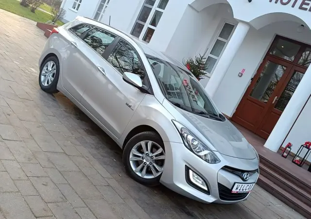 HYUNDAI I30 I30cw 1.4 CRDi Trend