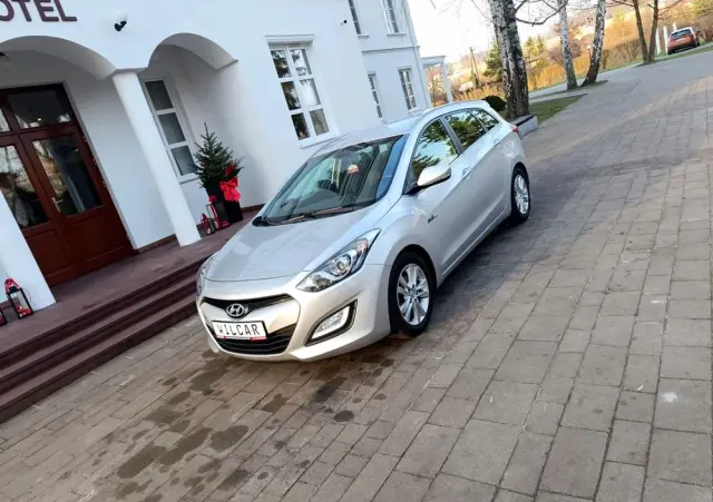 HYUNDAI I30 I30cw 1.4 CRDi Trend