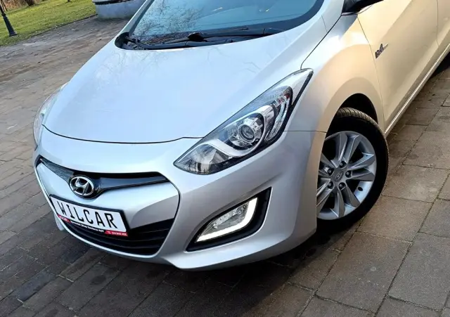 HYUNDAI I30 I30cw 1.4 CRDi Trend