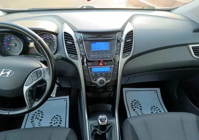 HYUNDAI I30 I30cw 1.4 CRDi Trend