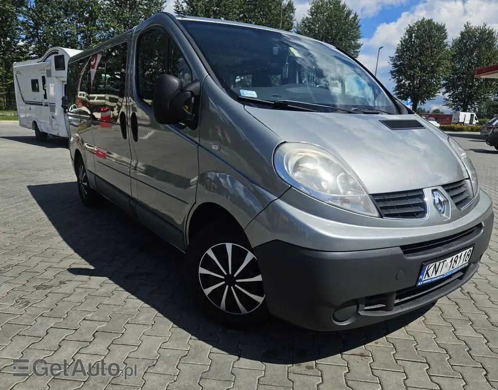 RENAULT Trafic 